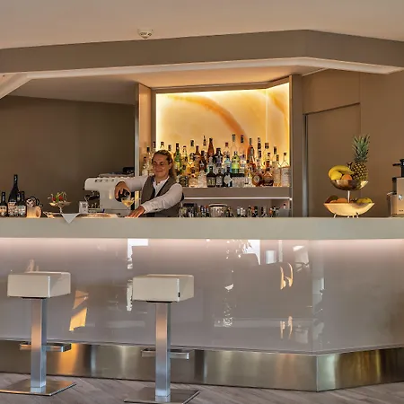Ξενοδοχείο St.mauritius 4*